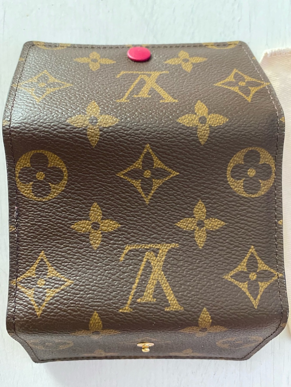 LOUIS VUITTON Monogram 6 Key Multicles Holder | LV Canvas w Fuchsia Leather - Picture 8 of 15